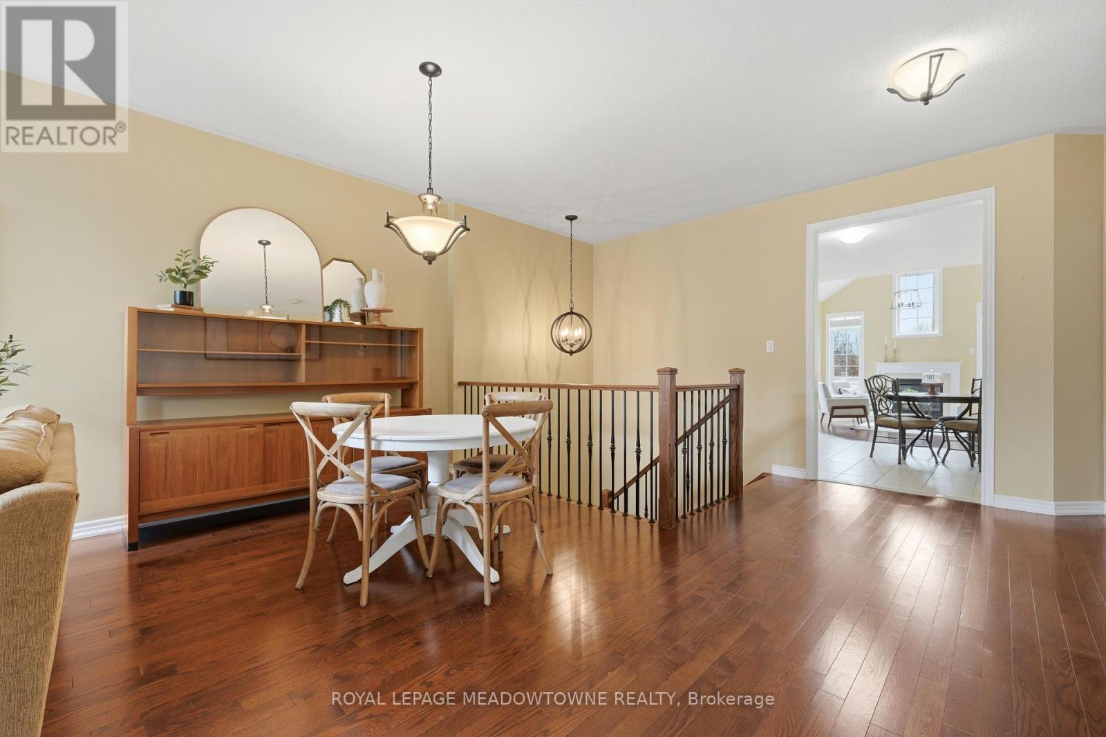 26 Garrison Square, Halton Hills (Georgetown), Ontario  L7G 0B9 - Photo 10 - W13024206