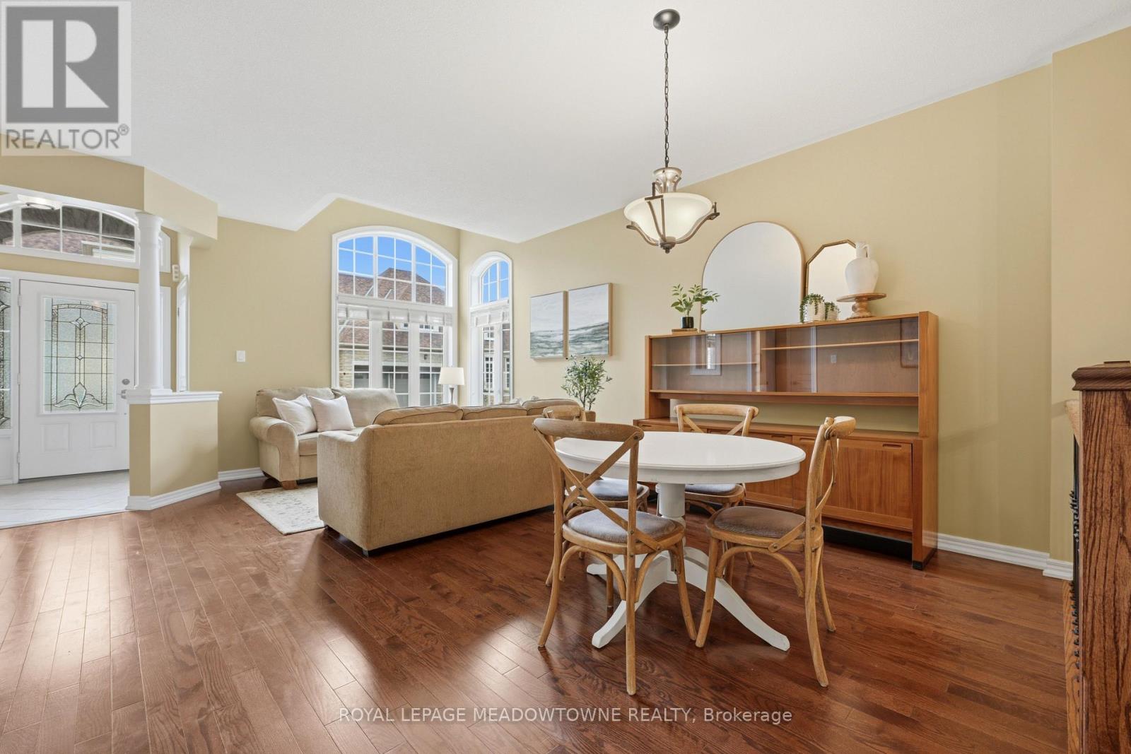 26 Garrison Square, Halton Hills (Georgetown), Ontario  L7G 0B9 - Photo 11 - W13024206