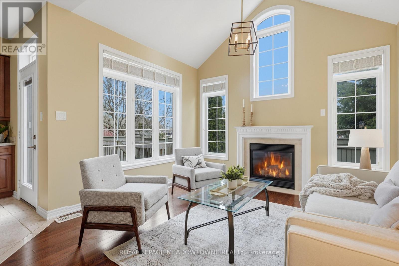 26 Garrison Square, Halton Hills (Georgetown), Ontario  L7G 0B9 - Photo 21 - W13024206