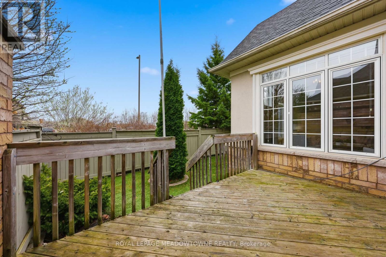 26 Garrison Square, Halton Hills (Georgetown), Ontario  L7G 0B9 - Photo 44 - W13024206