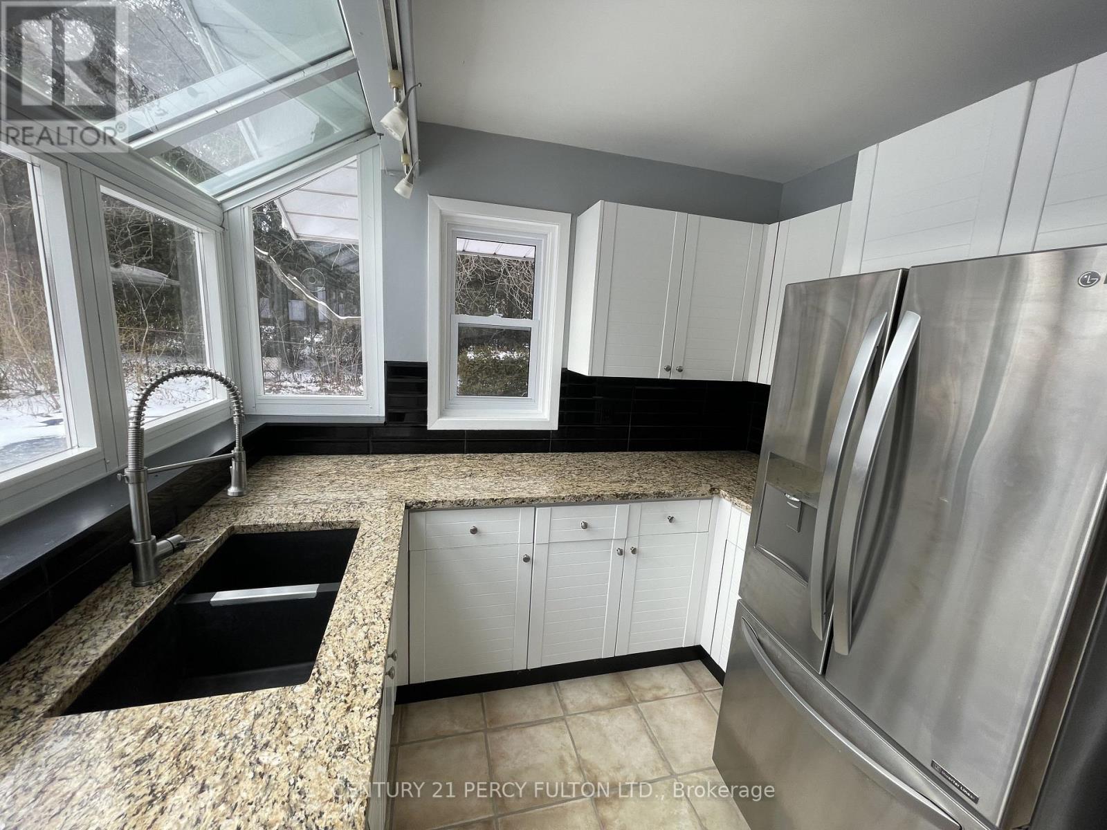 10208 Tenth Line, Halton Hills (Georgetown), Ontario  L0P 1K0 - Photo 11 - W13027496