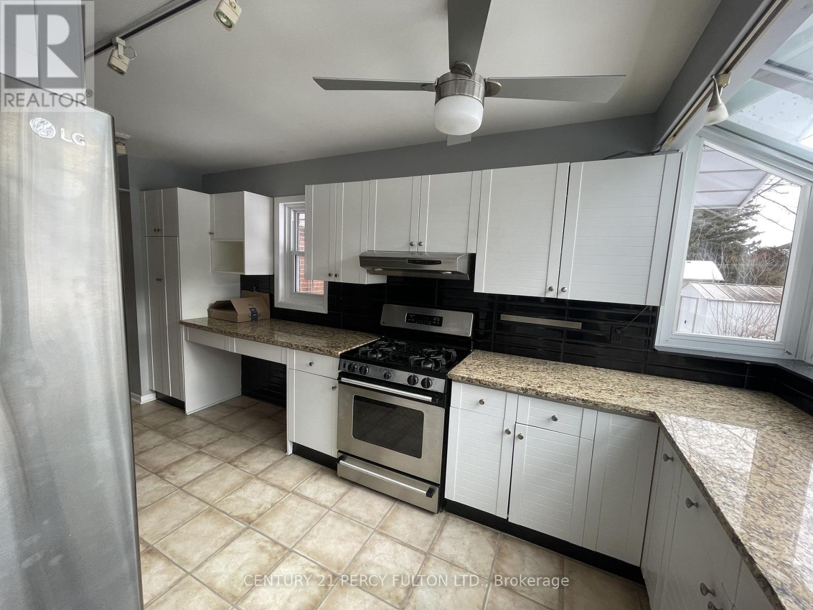 10208 Tenth Line, Halton Hills (Georgetown), Ontario  L0P 1K0 - Photo 12 - W13027496