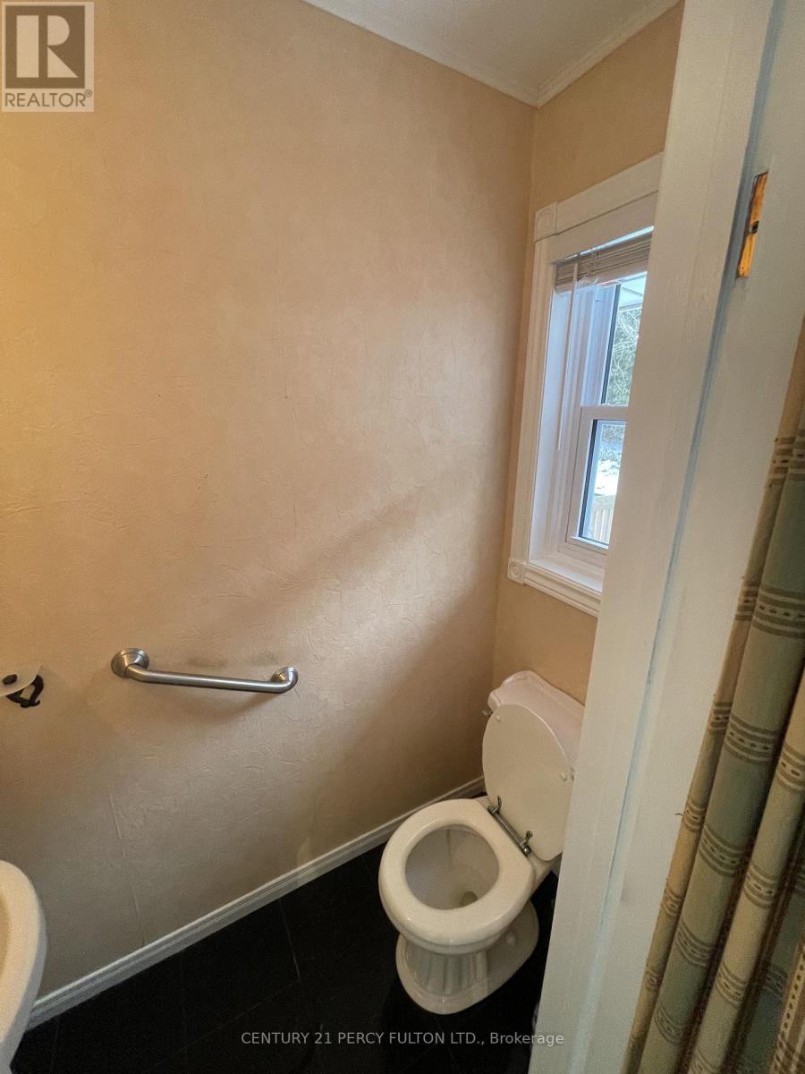 10208 Tenth Line, Halton Hills (Georgetown), Ontario  L0P 1K0 - Photo 13 - W13027496