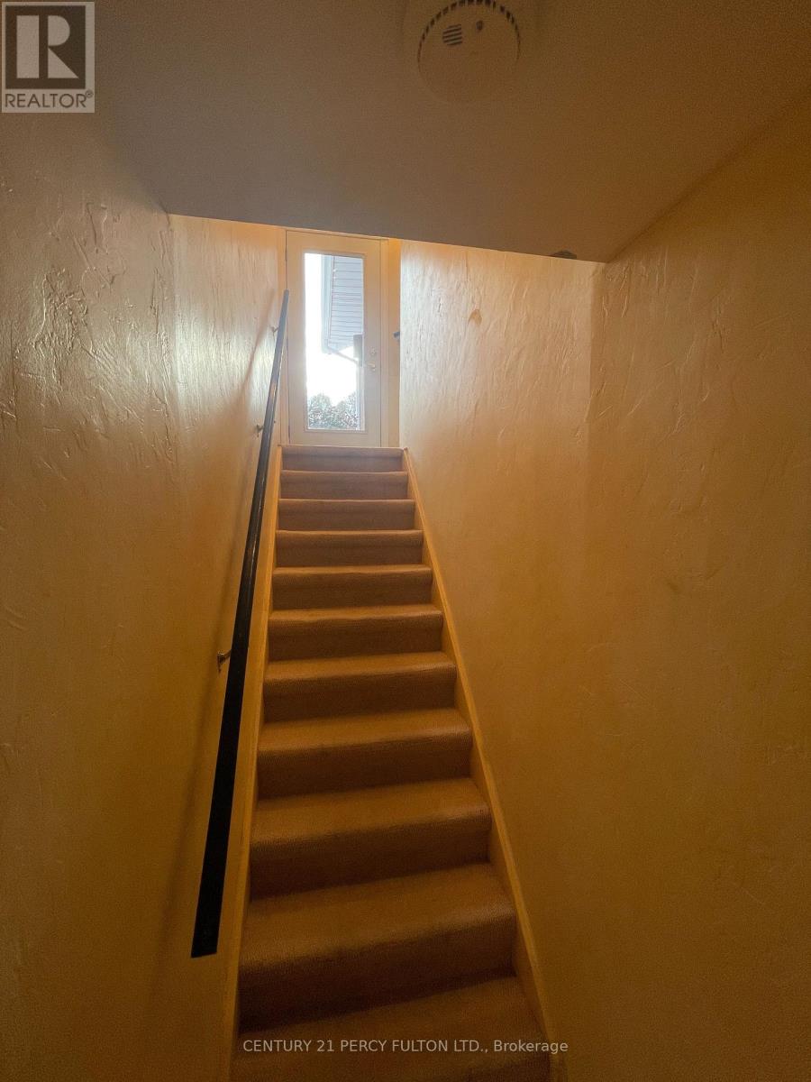 10208 Tenth Line, Halton Hills (Georgetown), Ontario  L0P 1K0 - Photo 22 - W13027496