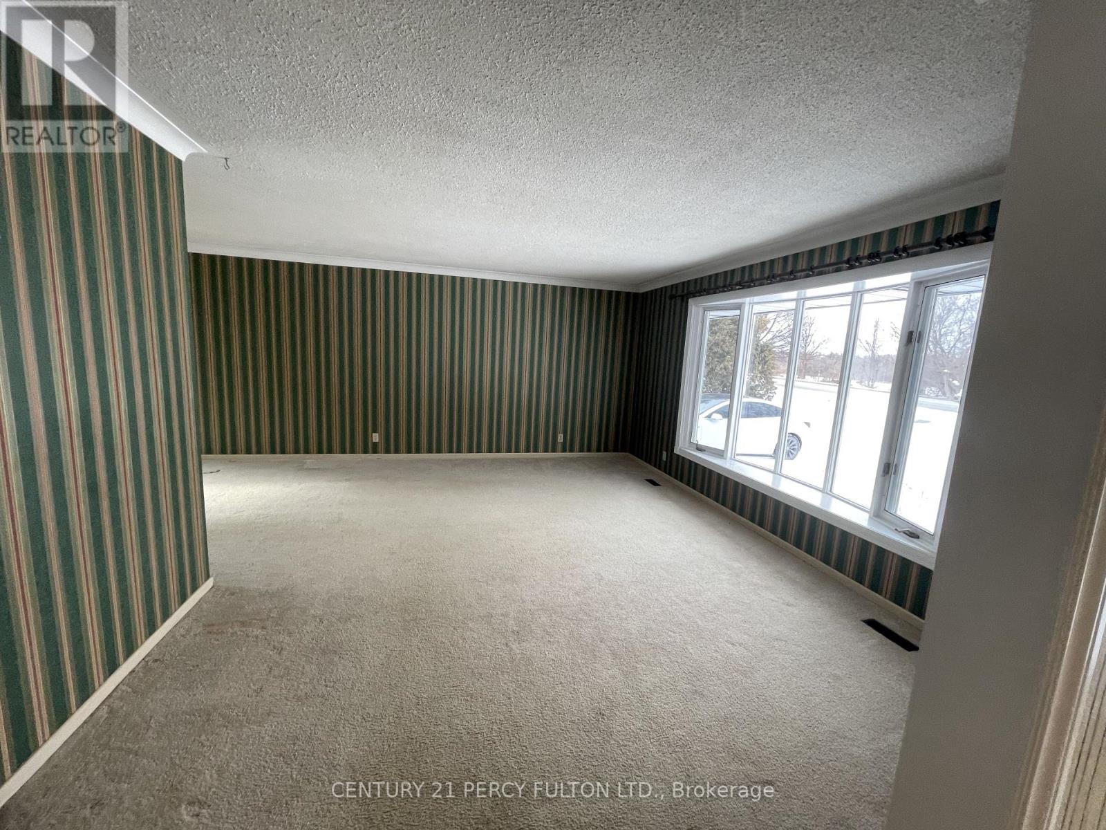 10208 Tenth Line, Halton Hills (Georgetown), Ontario  L0P 1K0 - Photo 6 - W13027496