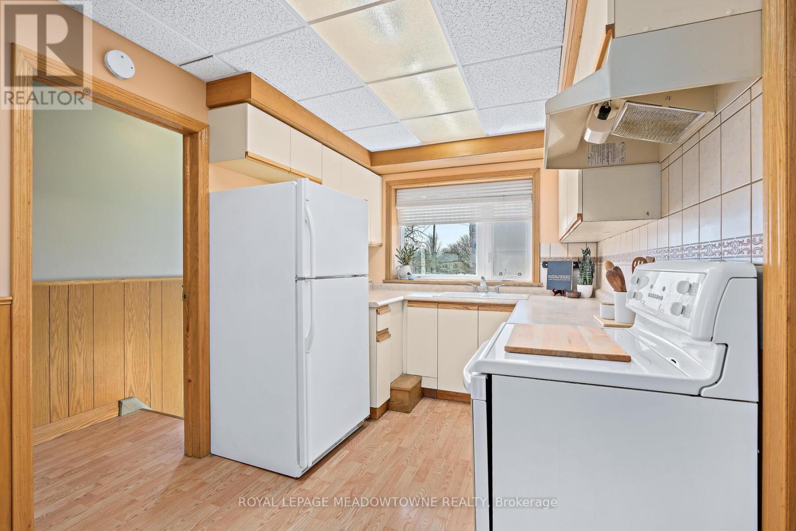 37 Prince Charles Drive, Halton Hills (Georgetown), Ontario  L7G 3T9 - Photo 11 - W13027682