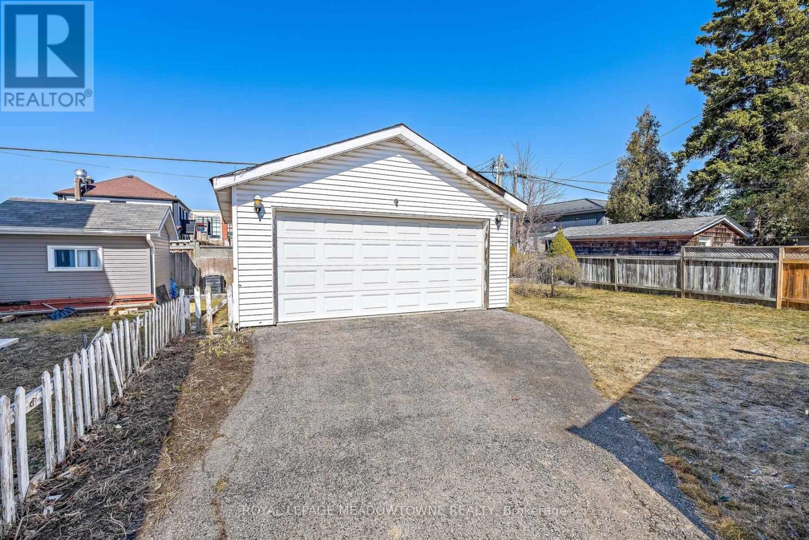 37 Prince Charles Drive, Halton Hills (Georgetown), Ontario  L7G 3T9 - Photo 27 - W13027682