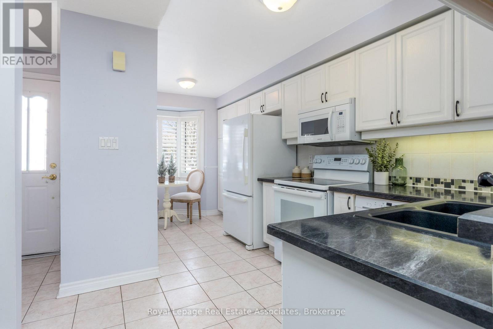 10 - 76 River Drive, Halton Hills (Georgetown), Ontario  L7G 2J2 - Photo 14 - W13027970