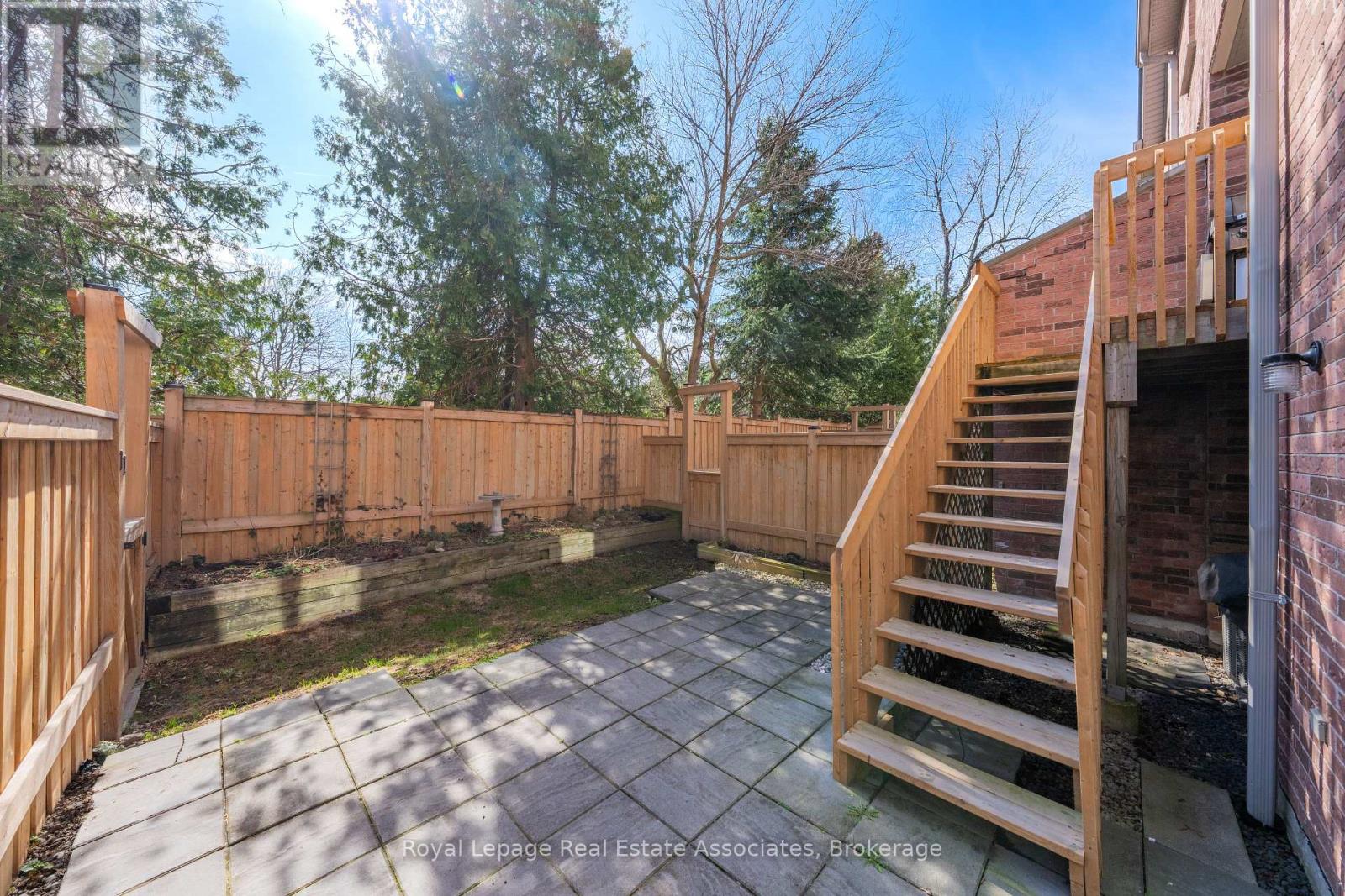 10 - 76 River Drive, Halton Hills (Georgetown), Ontario  L7G 2J2 - Photo 35 - W13027970