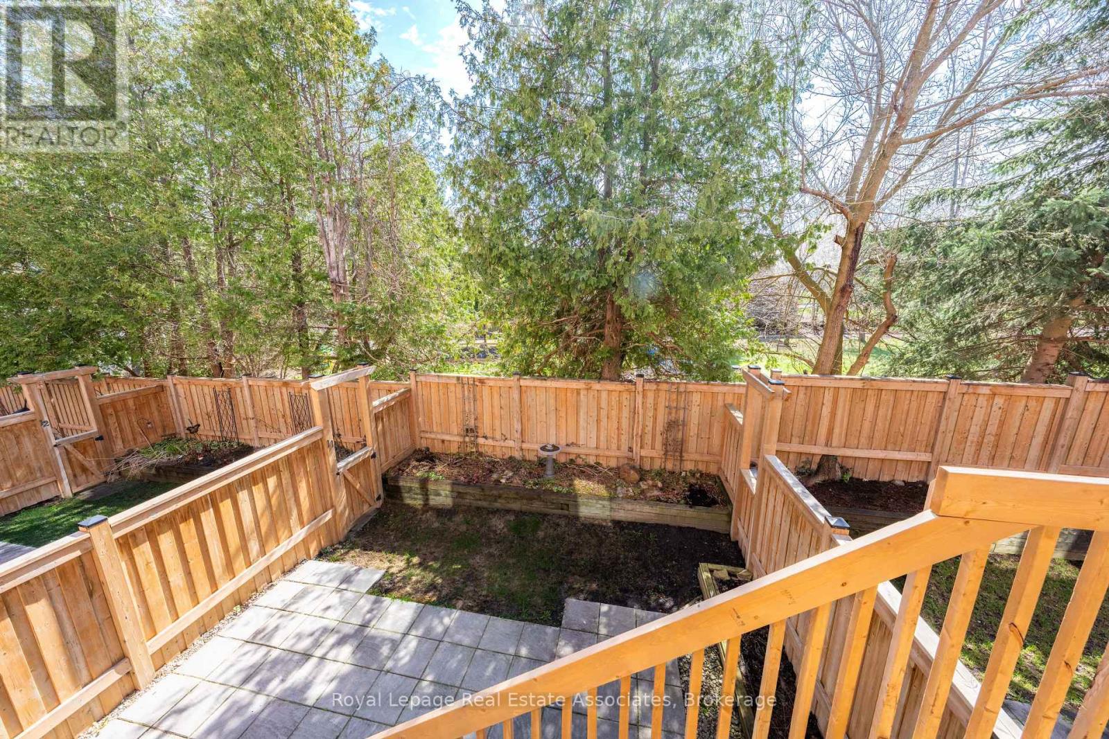 10 - 76 River Drive, Halton Hills (Georgetown), Ontario  L7G 2J2 - Photo 7 - W13027970