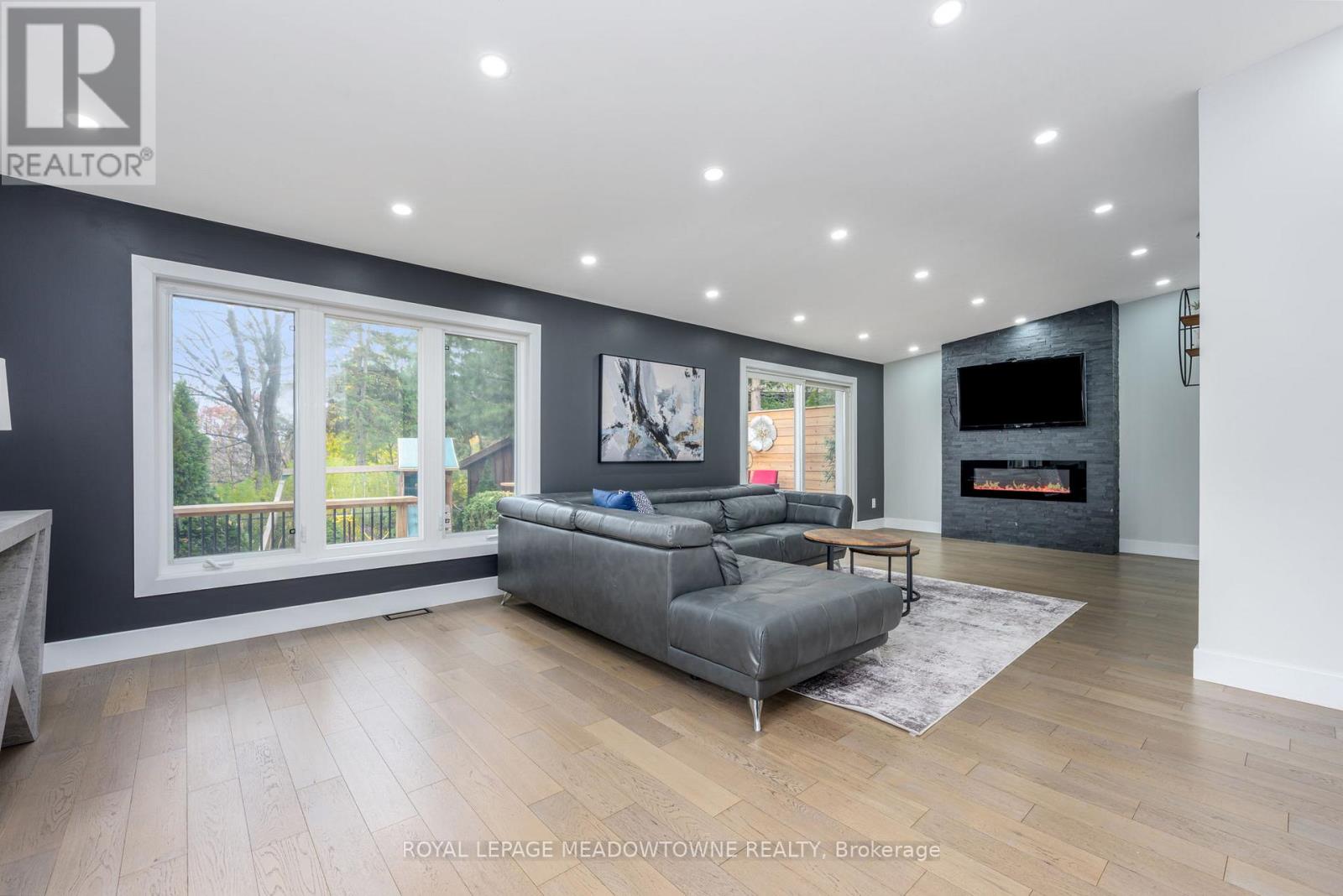 4 Chipper Court, Halton Hills (Georgetown), Ontario  L7G 1L3 - Photo 15 - W13028532