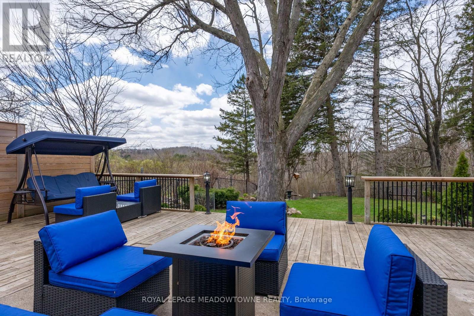 4 Chipper Court, Halton Hills (Georgetown), Ontario  L7G 1L3 - Photo 20 - W13028532