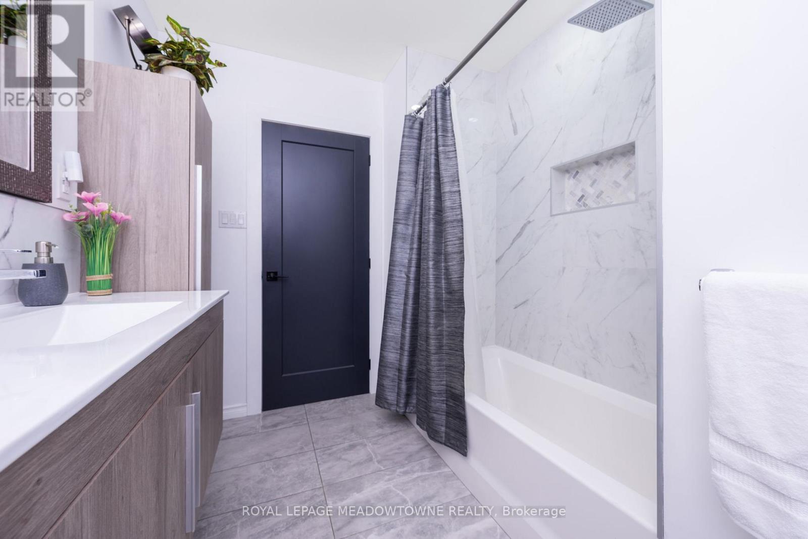 4 Chipper Court, Halton Hills (Georgetown), Ontario  L7G 1L3 - Photo 29 - W13028532