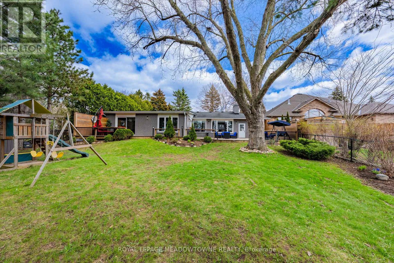 4 Chipper Court, Halton Hills (Georgetown), Ontario  L7G 1L3 - Photo 39 - W13028532