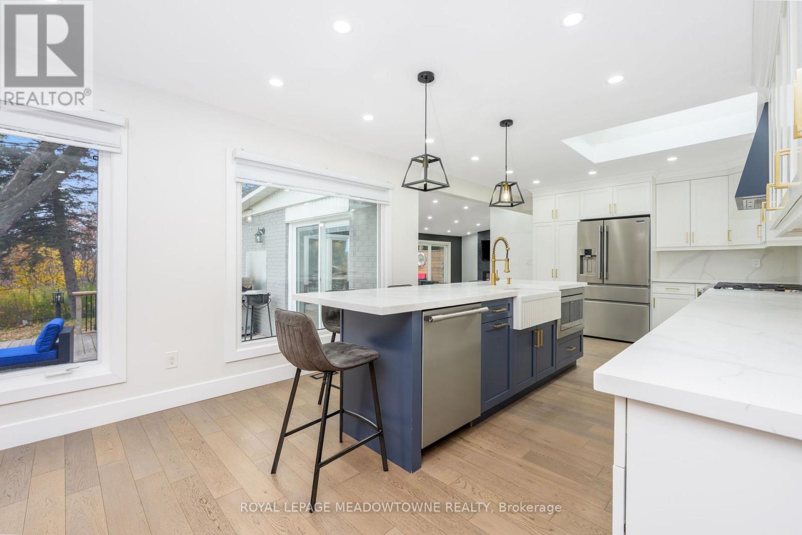 4 Chipper Court, Halton Hills (Georgetown), Ontario  L7G 1L3 - Photo 9 - W13028532