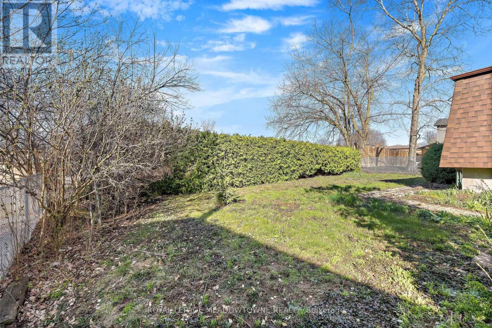 82 Mary Street, Halton Hills (Georgetown), Ontario  L7G 4V6 - Photo 31 - W13029446