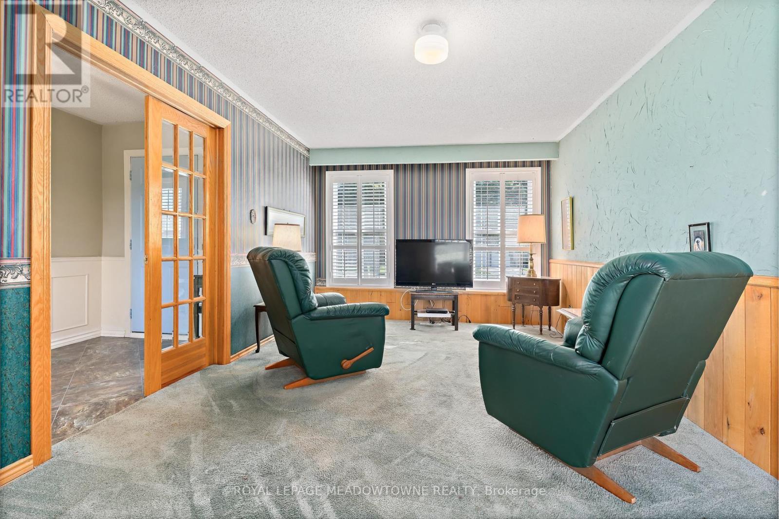 82 Mary Street, Halton Hills (Georgetown), Ontario  L7G 4V6 - Photo 7 - W13029446