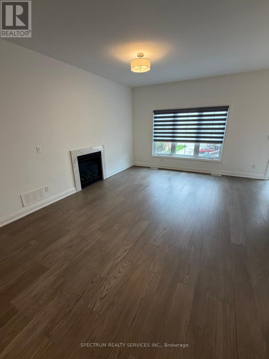 7 Santa Barbara Lane, Halton Hills (Georgetown), Ontario  L7G 0P7 - Photo 3 - W13030010