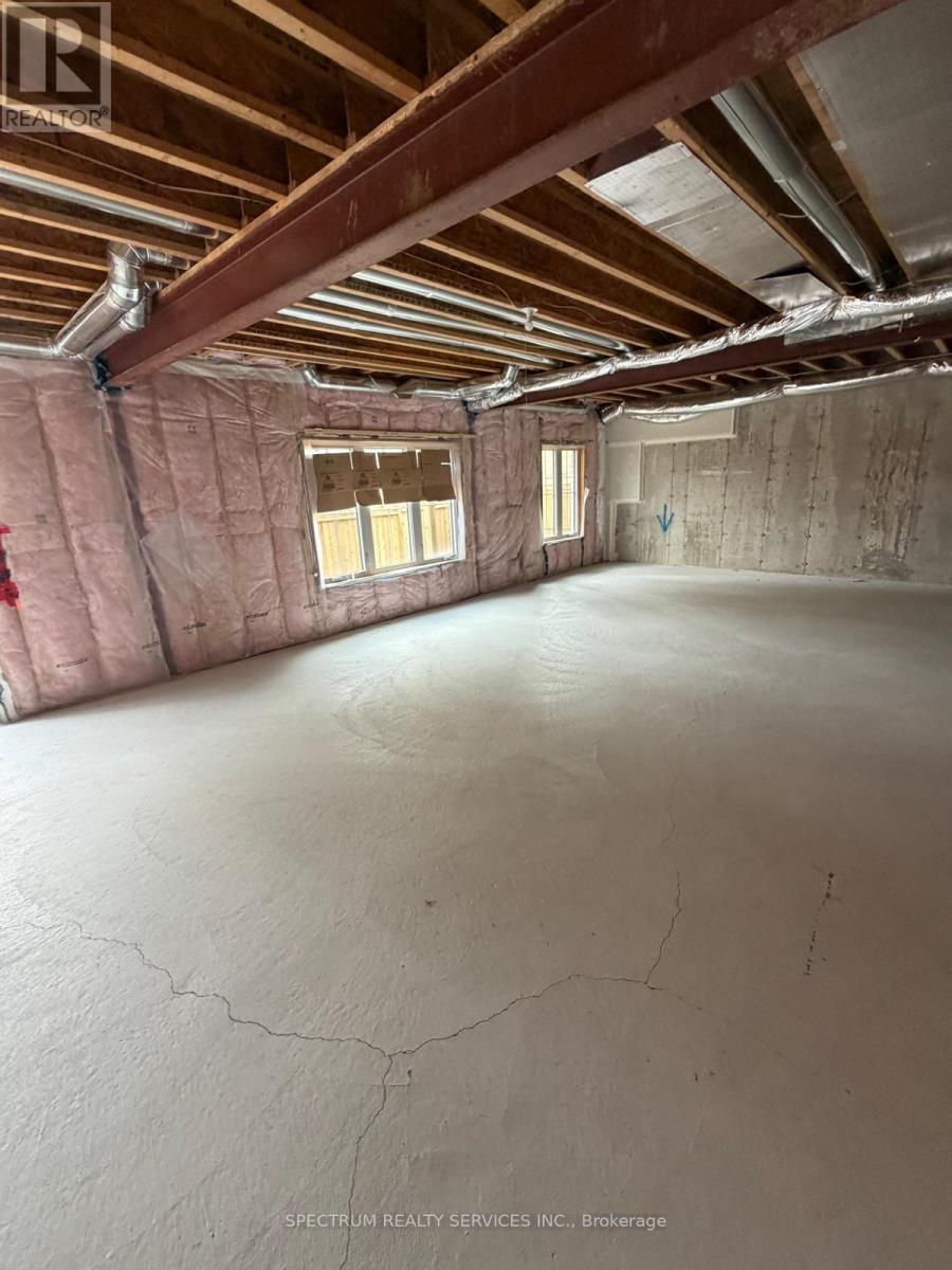 7 Santa Barbara Lane, Halton Hills (Georgetown), Ontario  L7G 0P7 - Photo 9 - W13030010