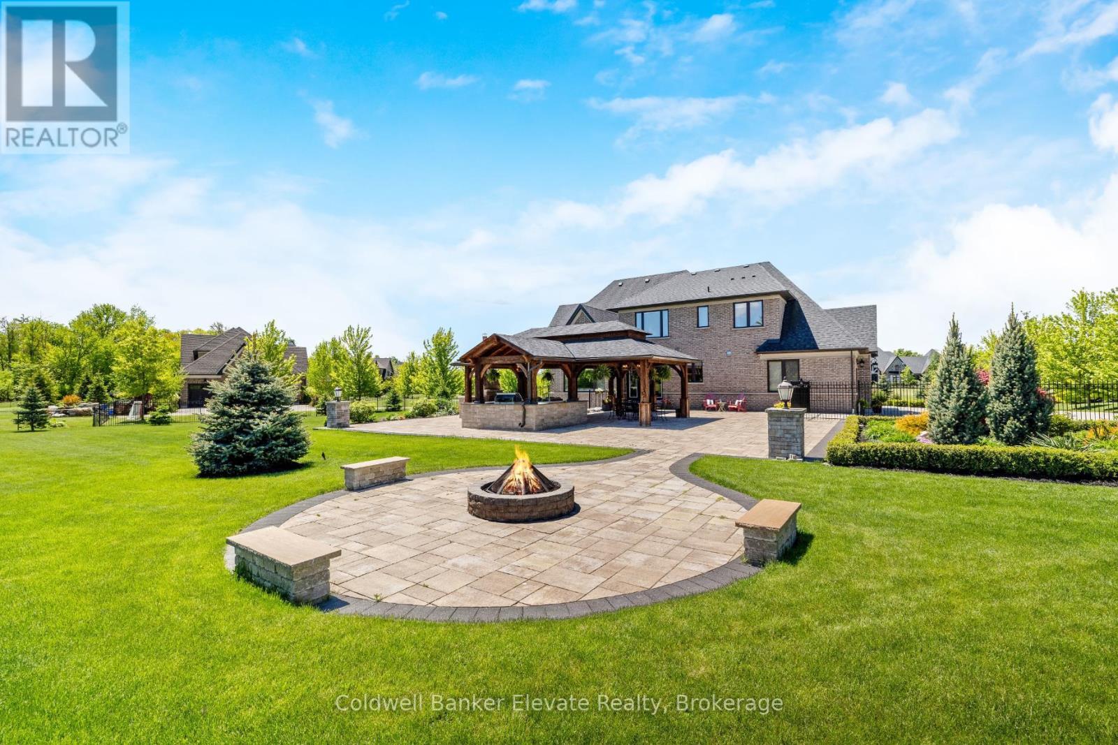 50 Autumn Circle, Halton Hills (Rural Halton Hills), Ontario  L0P 1H0 - Photo 35 - W13031692