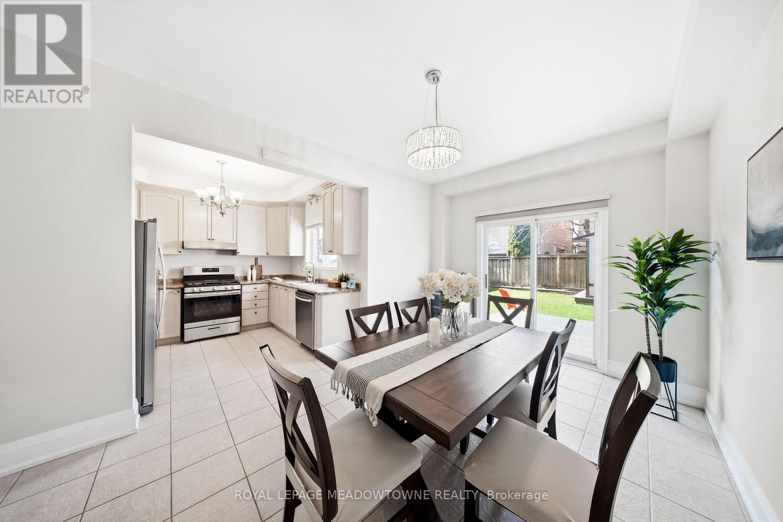 14 Eagleview Way, Halton Hills (Georgetown), Ontario  L7G 6N3 - Photo 17 - W13031708