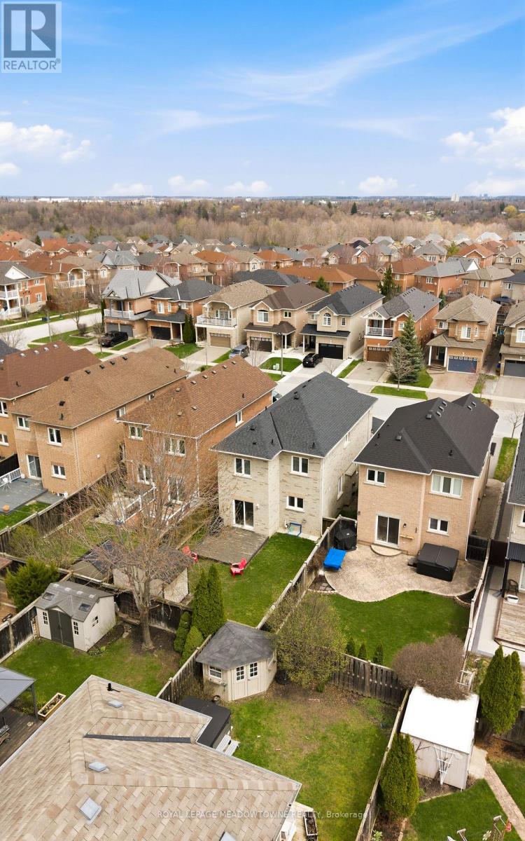 14 Eagleview Way, Halton Hills (Georgetown), Ontario  L7G 6N3 - Photo 48 - W13031708