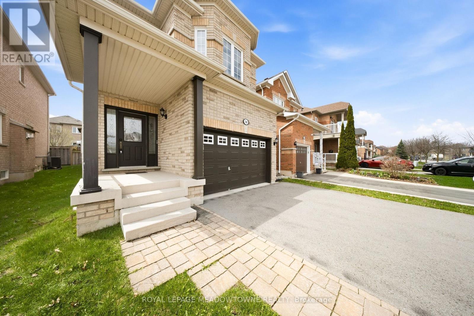 14 Eagleview Way, Halton Hills (Georgetown), Ontario  L7G 6N3 - Photo 8 - W13031708