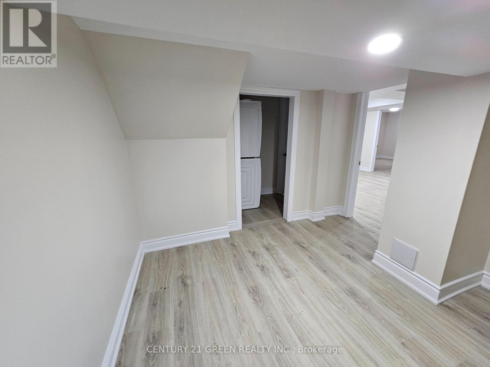 Bsmt - 15172 Danby Road, Halton Hills (Georgetown), Ontario  L7G 0H6 - Photo 11 - W13033474