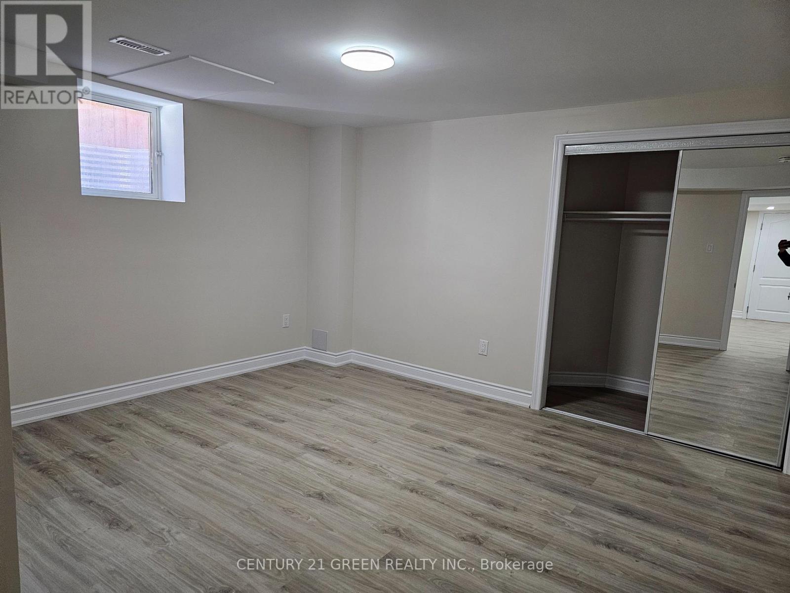 Bsmt - 15172 Danby Road, Halton Hills (Georgetown), Ontario  L7G 0H6 - Photo 6 - W13033474