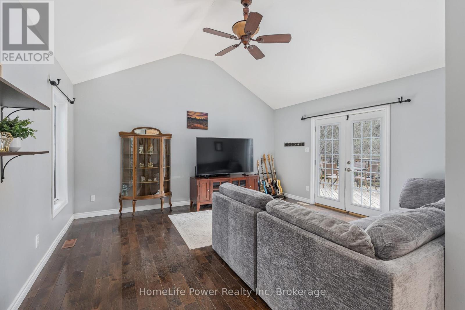 14 Erin Street, Halton Hills (Glen Williams), Ontario  L7G 3M6 - Photo 12 - W13033766