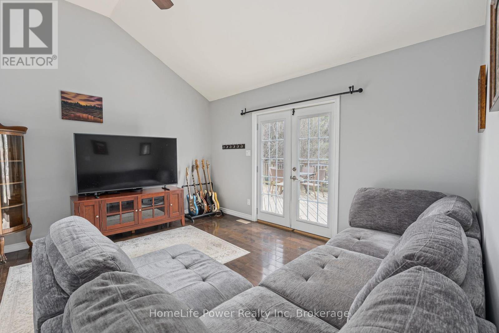 14 Erin Street, Halton Hills (Glen Williams), Ontario  L7G 3M6 - Photo 13 - W13033766