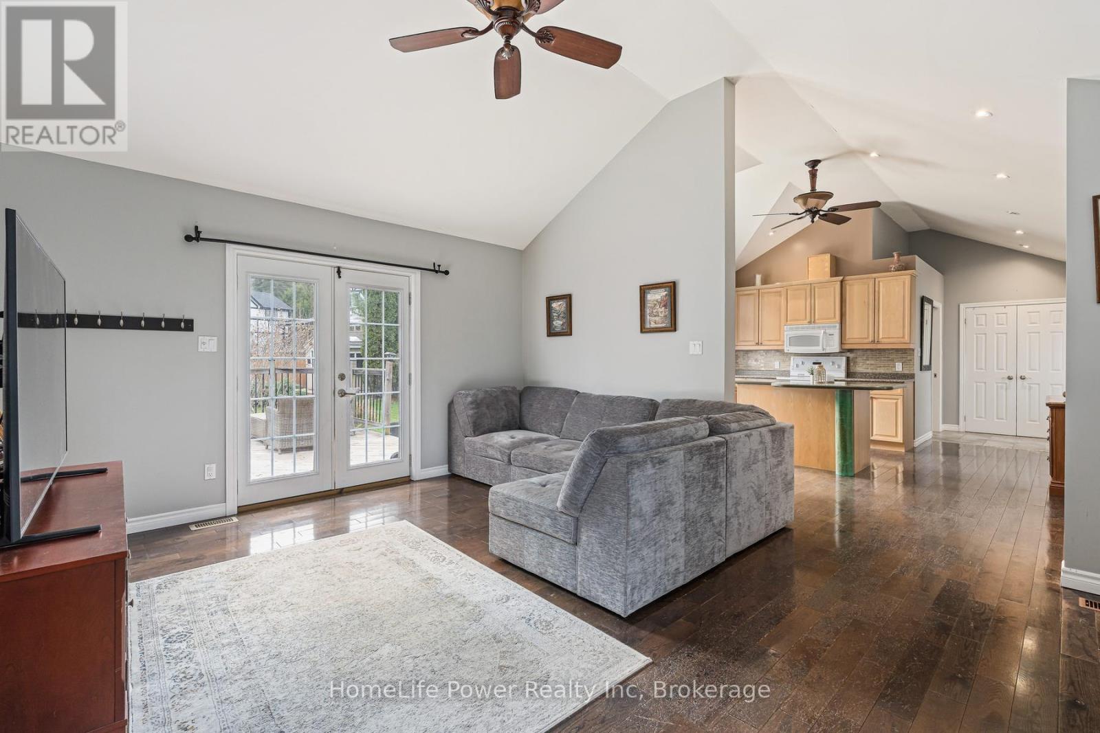 14 Erin Street, Halton Hills (Glen Williams), Ontario  L7G 3M6 - Photo 14 - W13033766