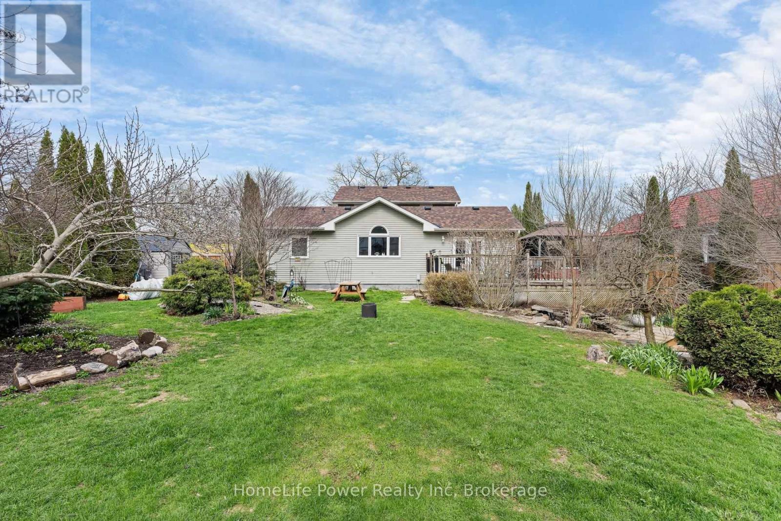 14 Erin Street, Halton Hills (Glen Williams), Ontario  L7G 3M6 - Photo 33 - W13033766