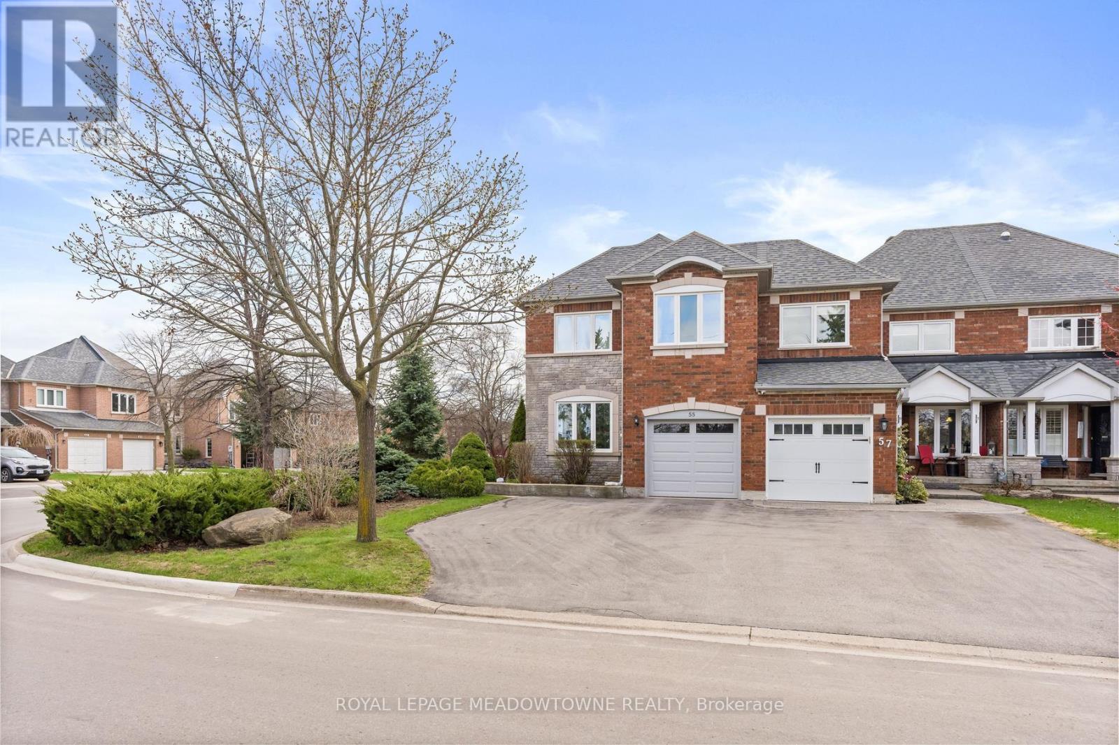 55 James Young Drive, Halton Hills (Georgetown), Ontario  L7G 5S5 - Photo 2 - W13034248