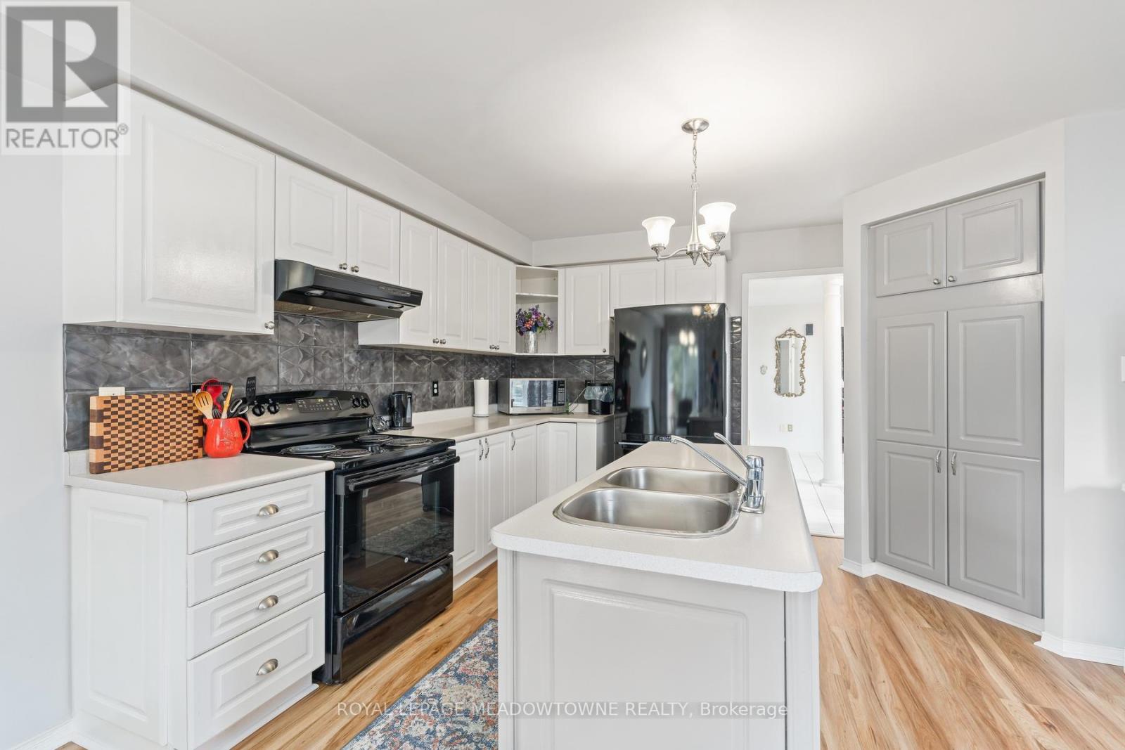 55 James Young Drive, Halton Hills (Georgetown), Ontario  L7G 5S5 - Photo 22 - W13034248