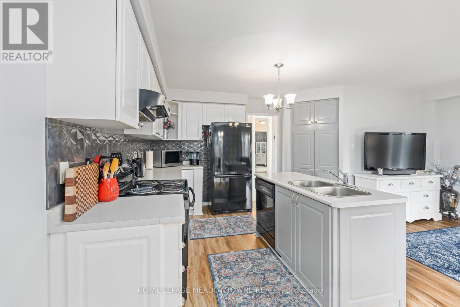 55 James Young Drive, Halton Hills (Georgetown), Ontario  L7G 5S5 - Photo 23 - W13034248