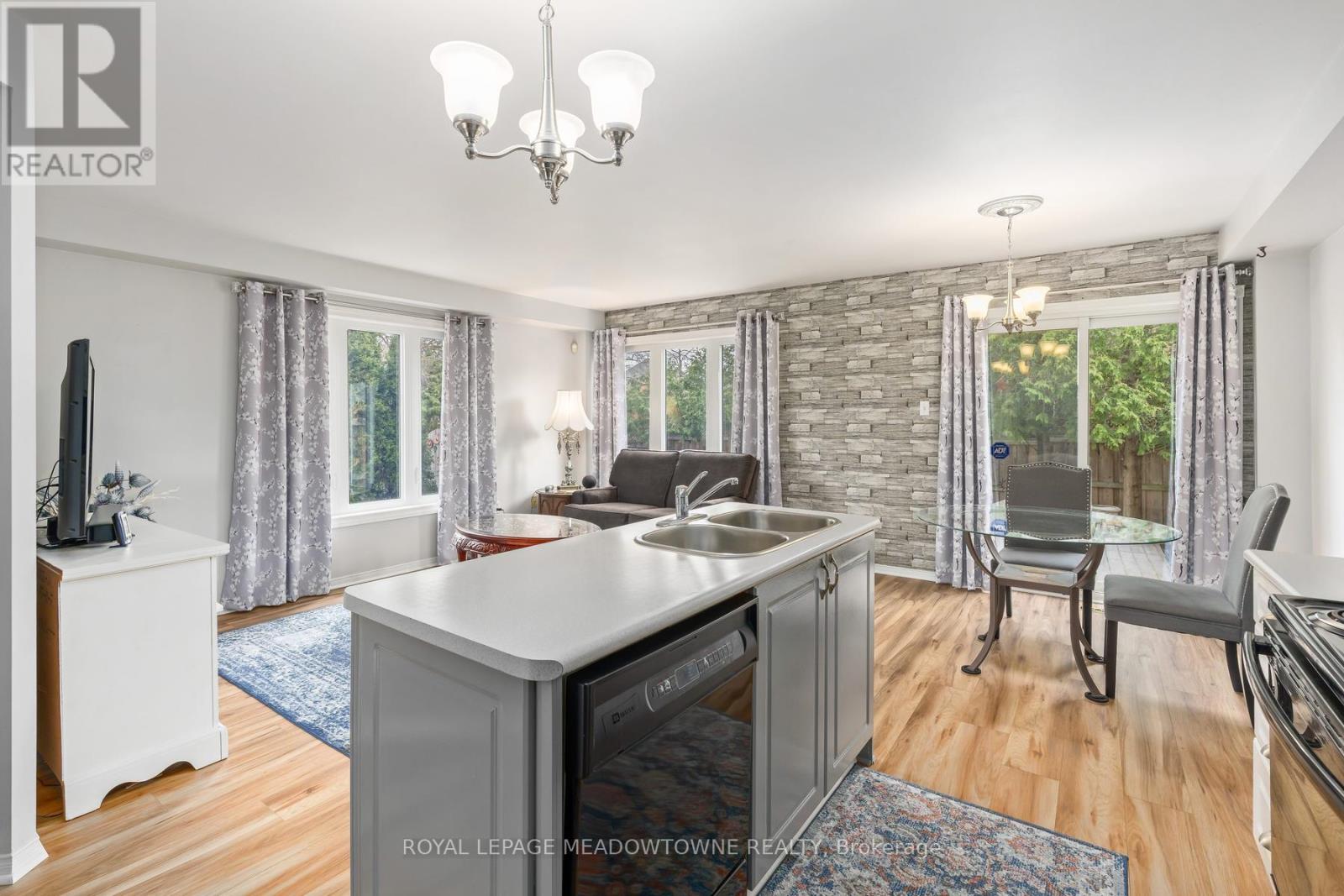 55 James Young Drive, Halton Hills (Georgetown), Ontario  L7G 5S5 - Photo 25 - W13034248