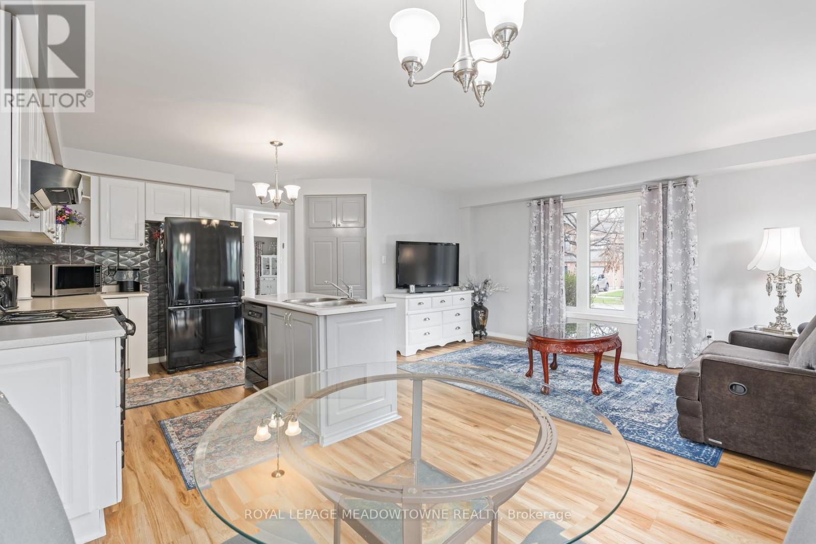 55 James Young Drive, Halton Hills (Georgetown), Ontario  L7G 5S5 - Photo 27 - W13034248