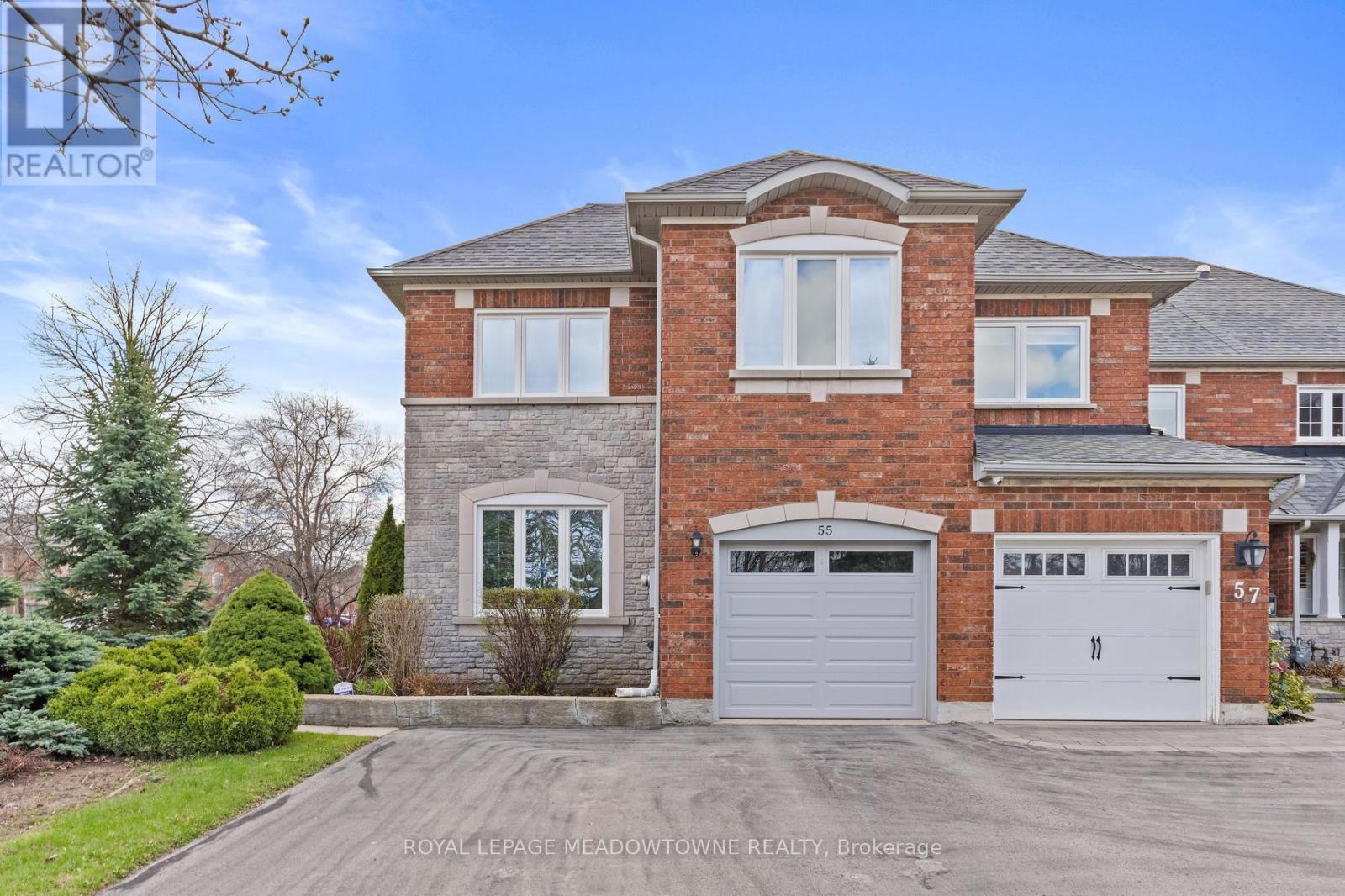 55 James Young Drive, Halton Hills (Georgetown), Ontario  L7G 5S5 - Photo 3 - W13034248