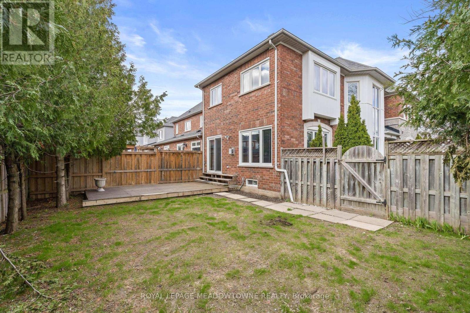 55 James Young Drive, Halton Hills (Georgetown), Ontario  L7G 5S5 - Photo 46 - W13034248