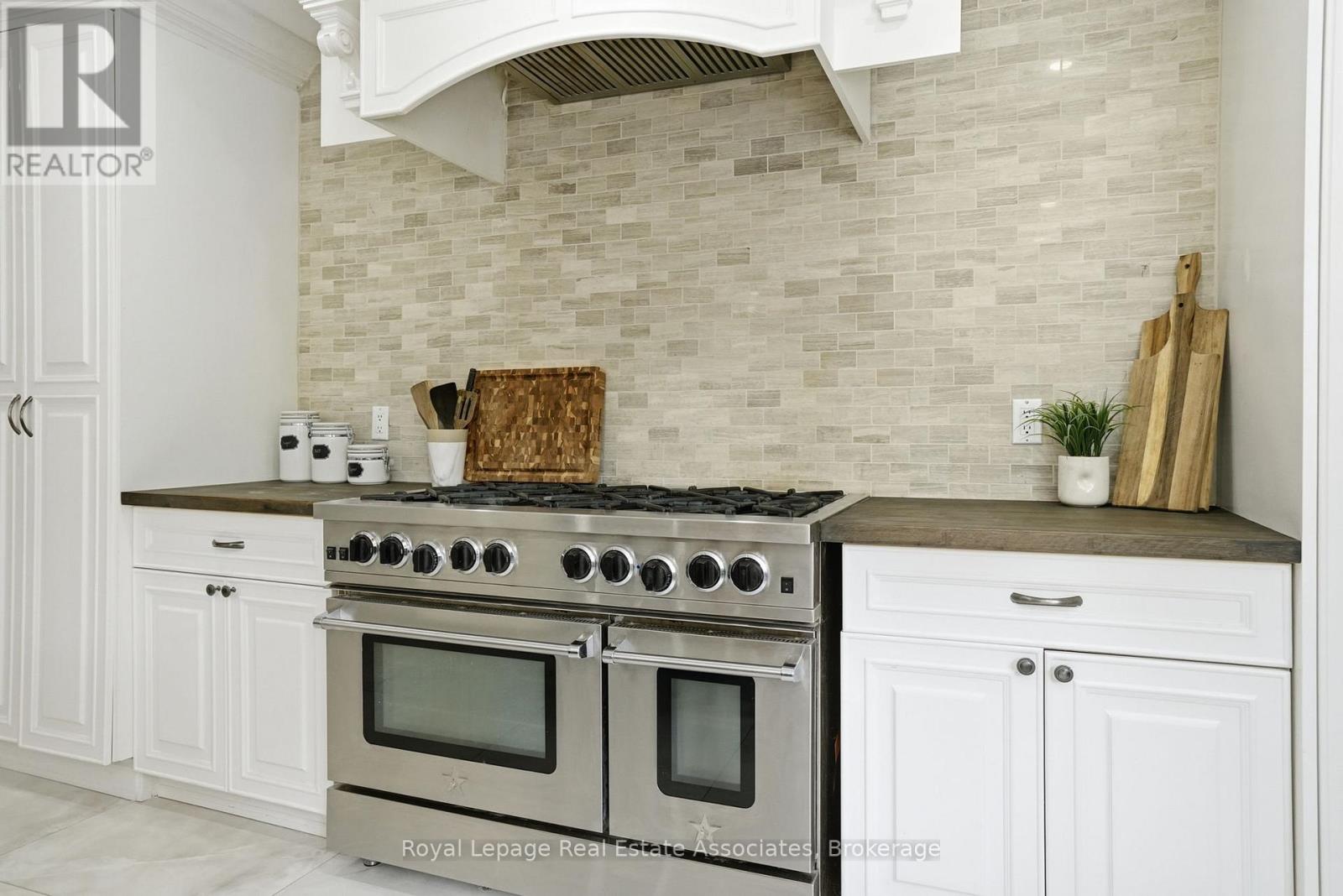 161 Mill Street, Halton Hills (Georgetown), Ontario  L7G 2C4 - Photo 12 - W13034484