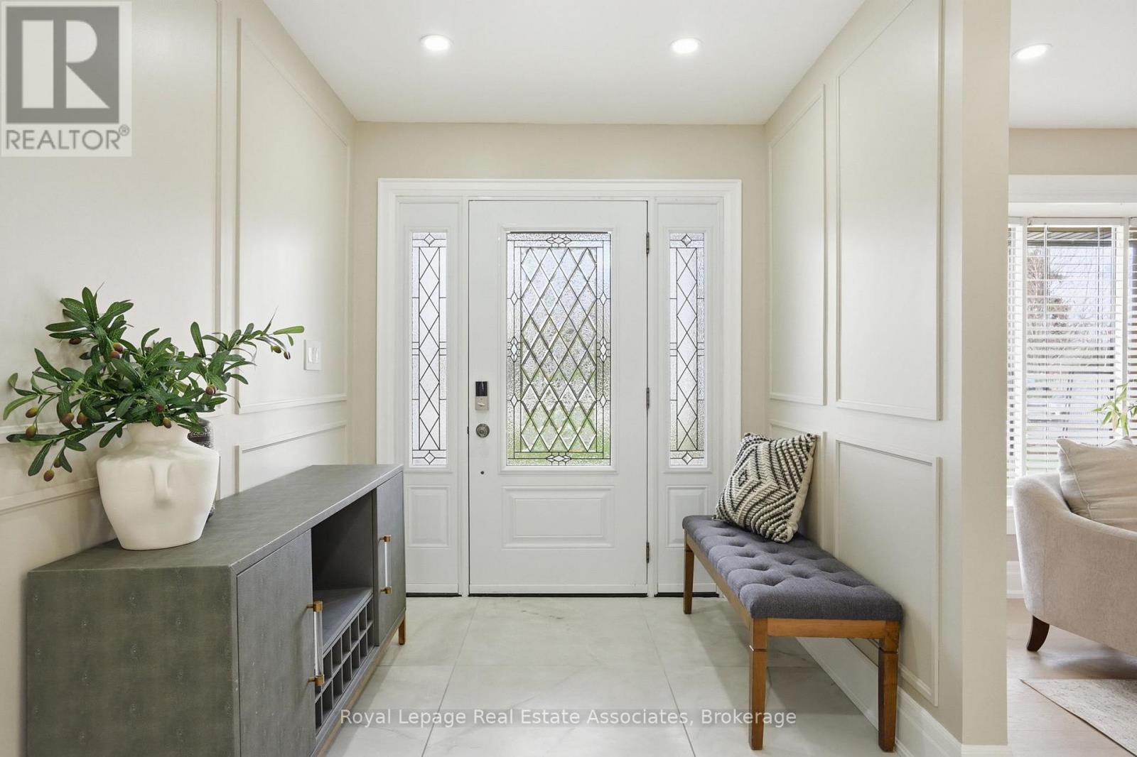 161 Mill Street, Halton Hills (Georgetown), Ontario  L7G 2C4 - Photo 3 - W13034484