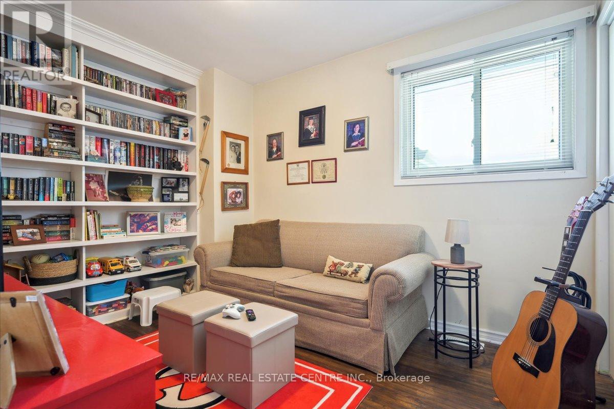 74 Mountainview Road S, Halton Hills (Georgetown), Ontario  L7G 4K5 - Photo 22 - W13035236