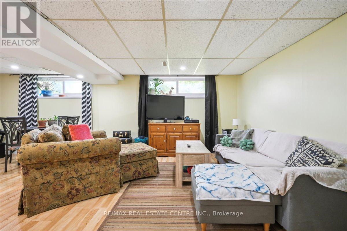 74 Mountainview Road S, Halton Hills (Georgetown), Ontario  L7G 4K5 - Photo 26 - W13035236