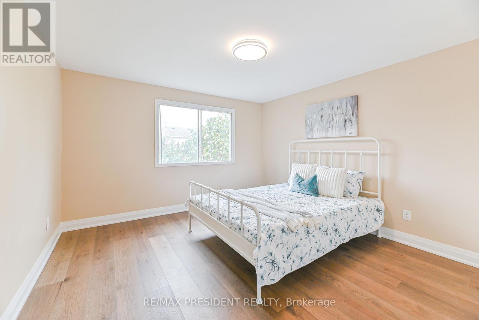 4 Lawnview Court, Brampton (Heart Lake West), Ontario  L7G 1T4 - Photo 28 - W13036568