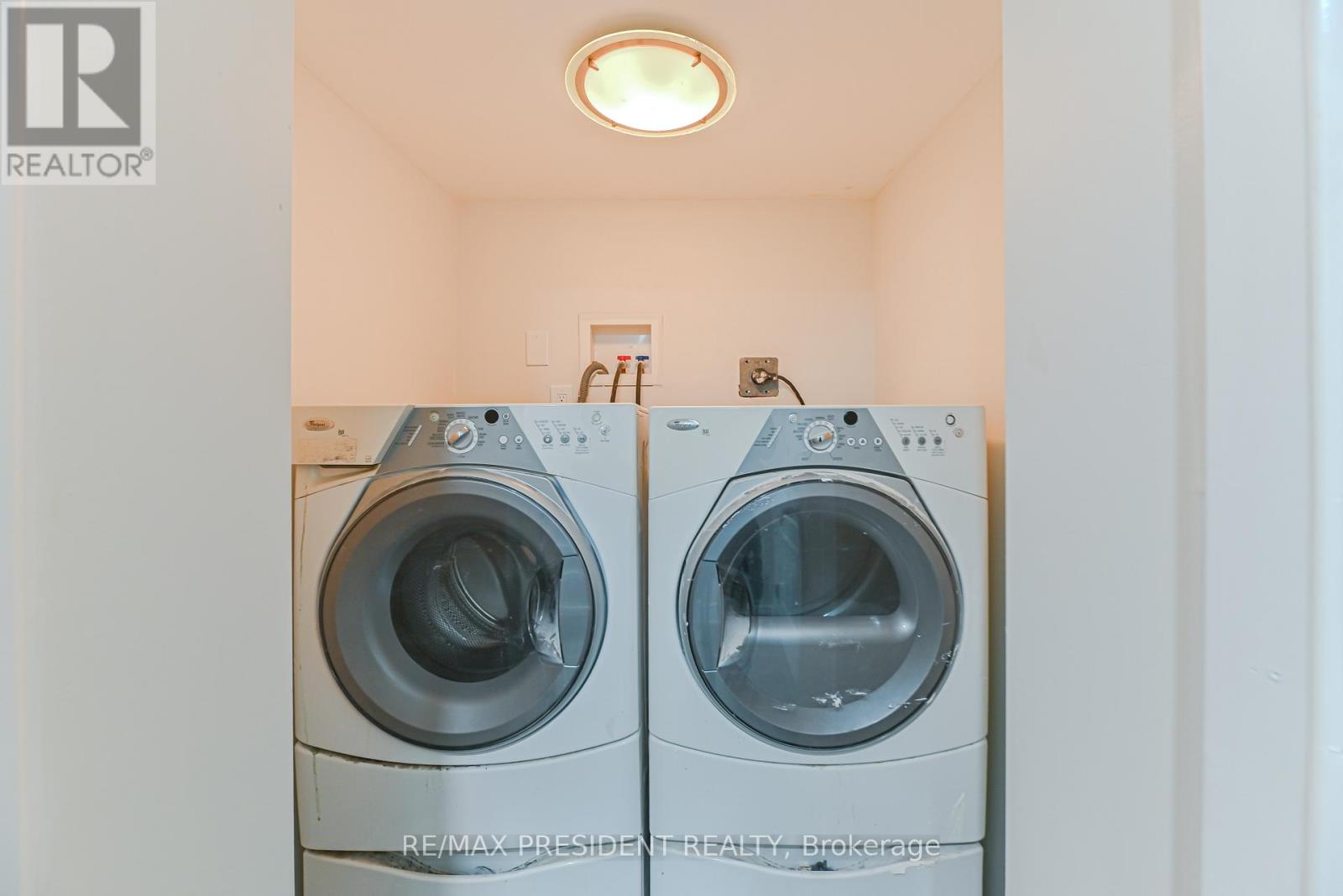 4 Lawnview Court, Brampton (Heart Lake West), Ontario  L7G 1T4 - Photo 45 - W13036568