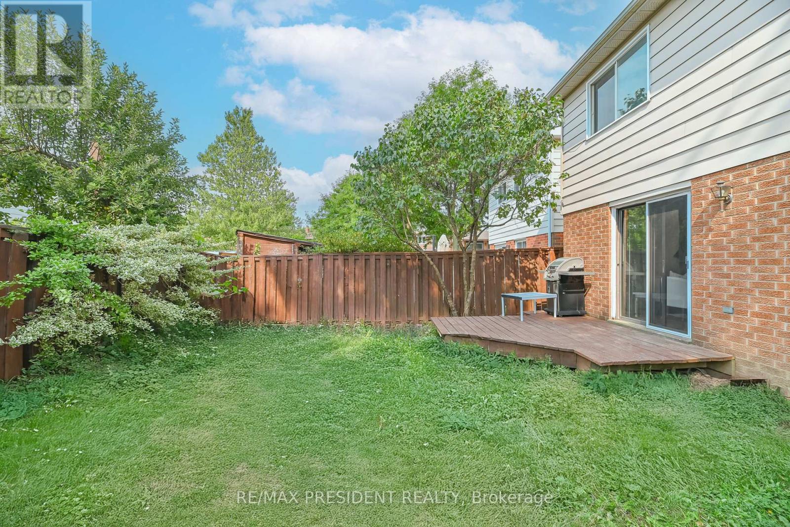 4 Lawnview Court, Brampton (Heart Lake West), Ontario  L7G 1T4 - Photo 49 - W13036568