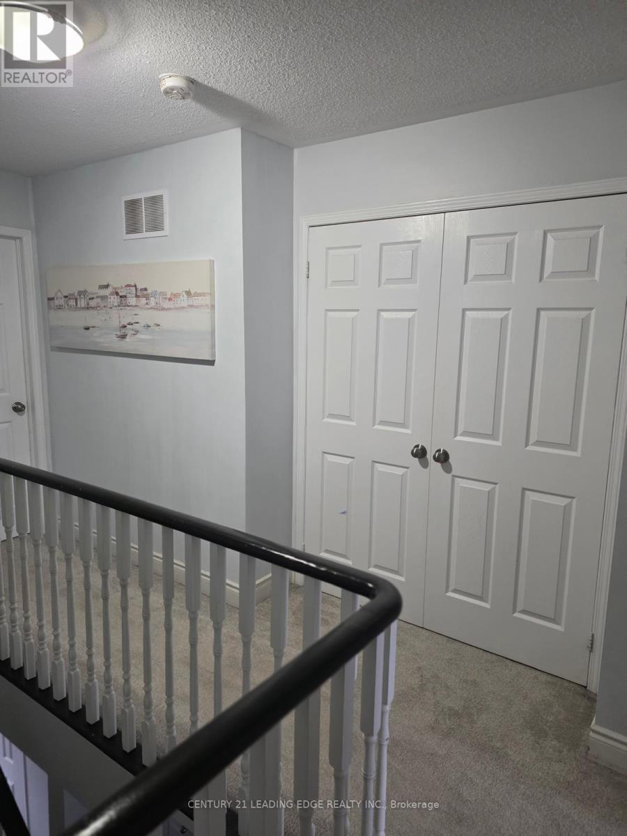 90 Niagara Trail, Halton Hills (Georgetown), Ontario  L7G 0A8 - Photo 12 - W13039644