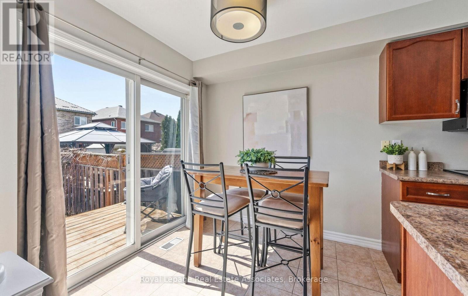 26 Snowberry Crescent, Halton Hills (Georgetown), Ontario  L7G 6M4 - Photo 12 - W13040294