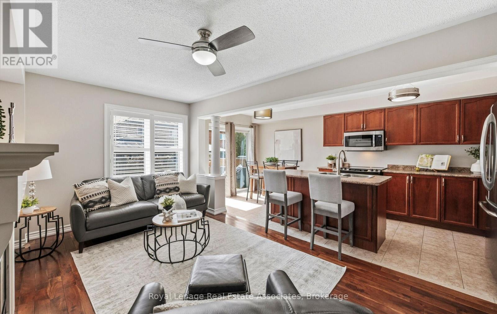 26 Snowberry Crescent, Halton Hills (Georgetown), Ontario  L7G 6M4 - Photo 5 - W13040294